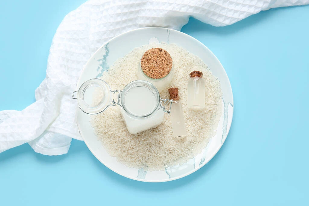 Nước vo gạo có tác dụng gì trong chăm sóc da?